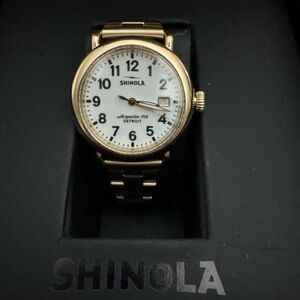 SHINOLA THE RUNWELL GOLD WATCH WITH BRACELET BAND